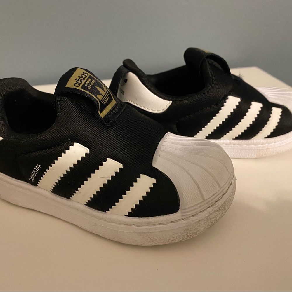 Toddler size 5 adidas slip on shoe
